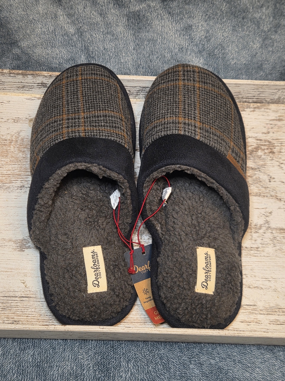 Dearfoams Men’s Plaid Slip-On Slippers - Brown/Gray